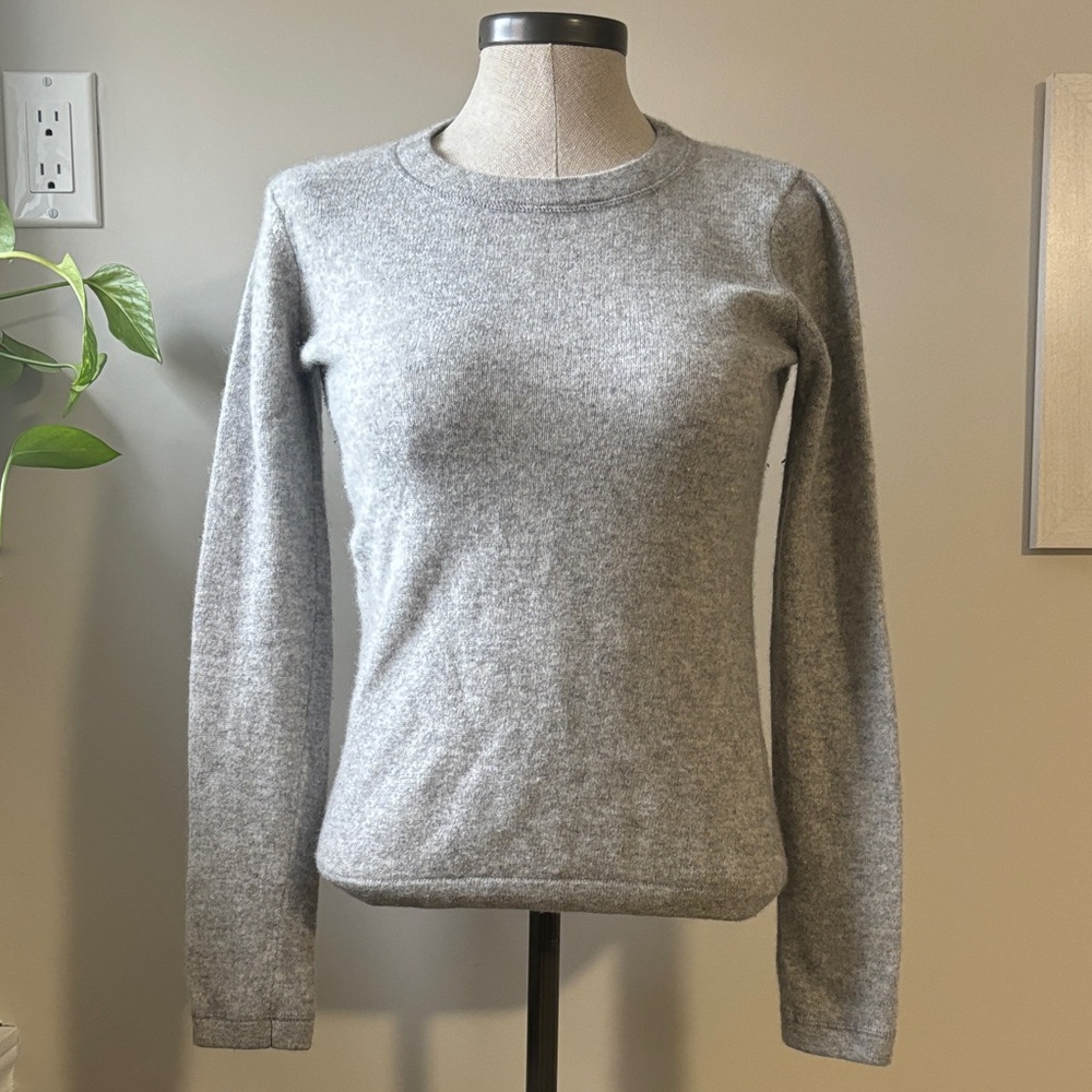 SOFIANE cashmere top